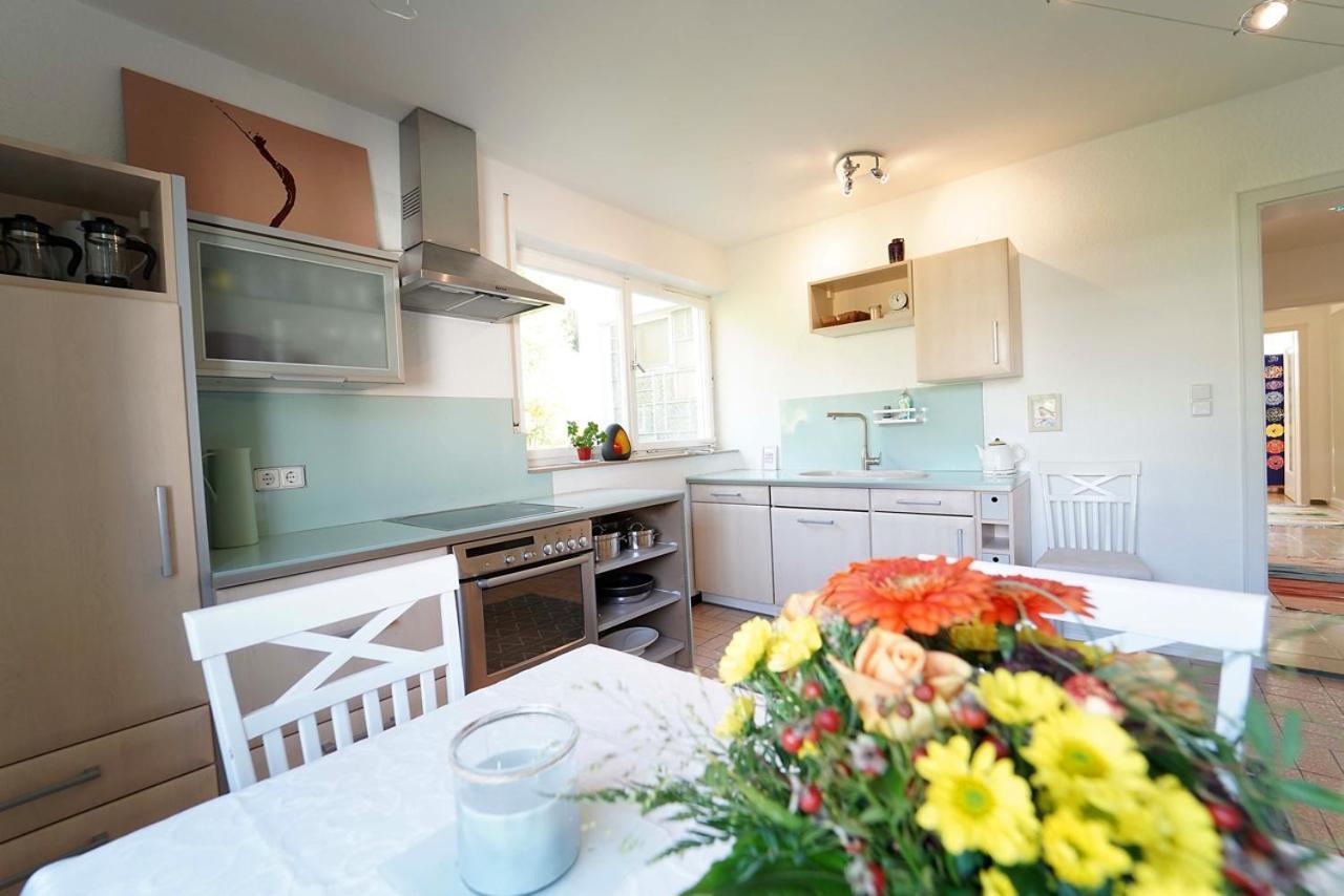 Ferienwohnung Im Haus Lotus Mit Grossem Balkon Und Garten Bad Urach Ngoại thất bức ảnh