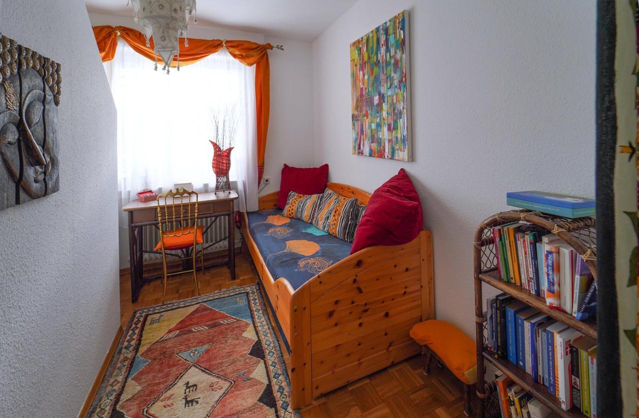 Ferienwohnung Im Haus Lotus Mit Grossem Balkon Und Garten Bad Urach Ngoại thất bức ảnh